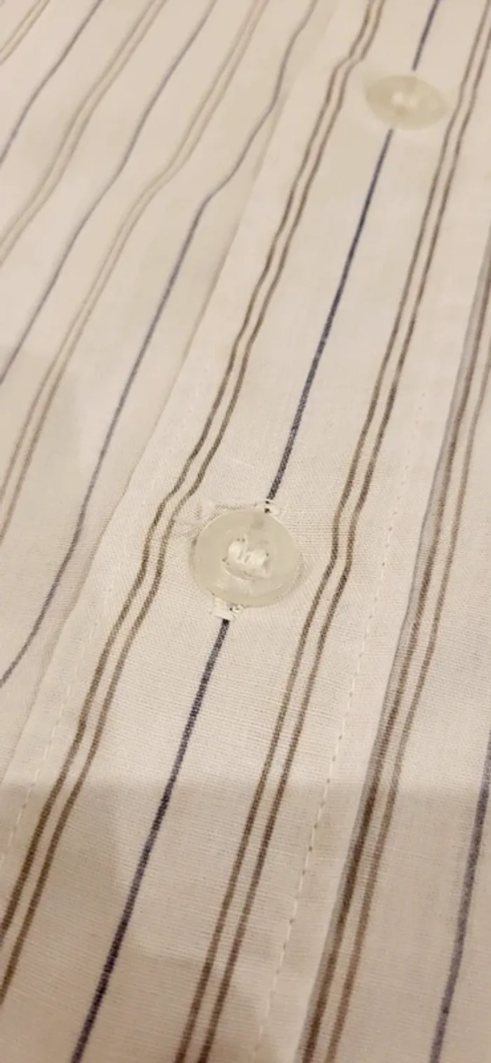 Chemise homme C&A rayée blanche/grise - Taille L - Très bon état - photo numéro 4