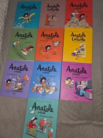 Lots de  10 livres anatoles latuile