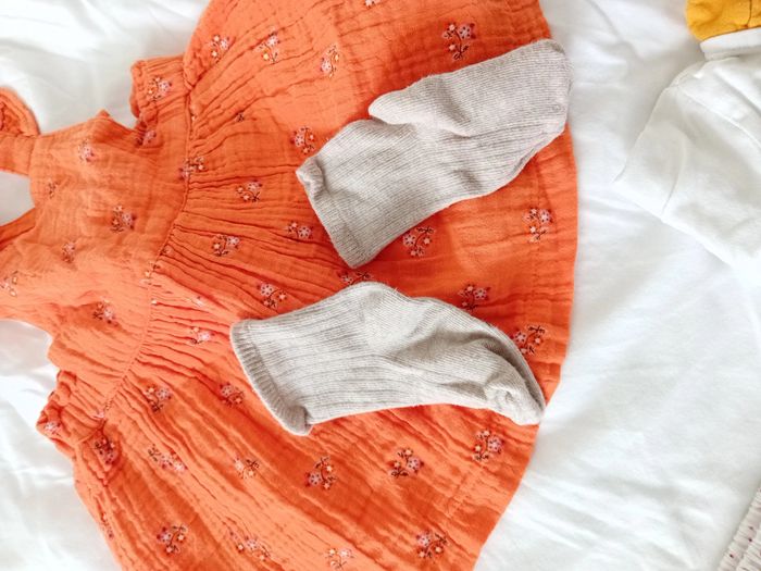 Lot vêtements fille été 6 mois - photo numéro 7