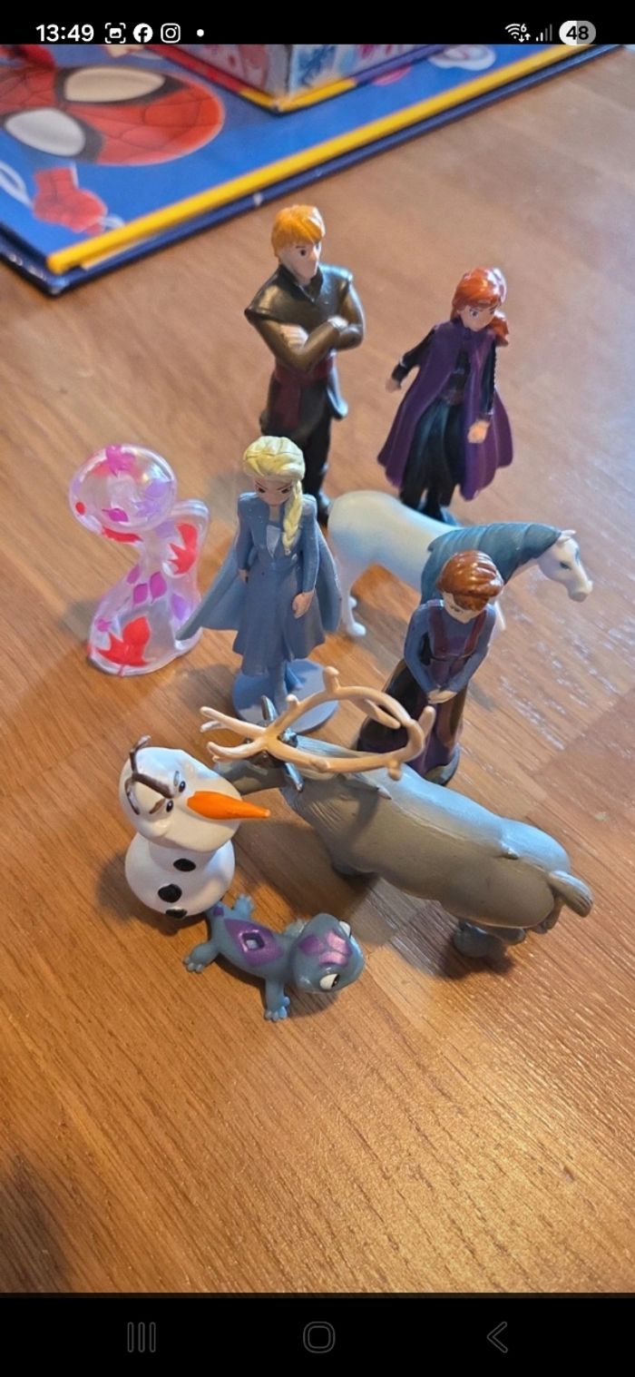 9 Figurines personnages de la reine des neiges 2 Disney