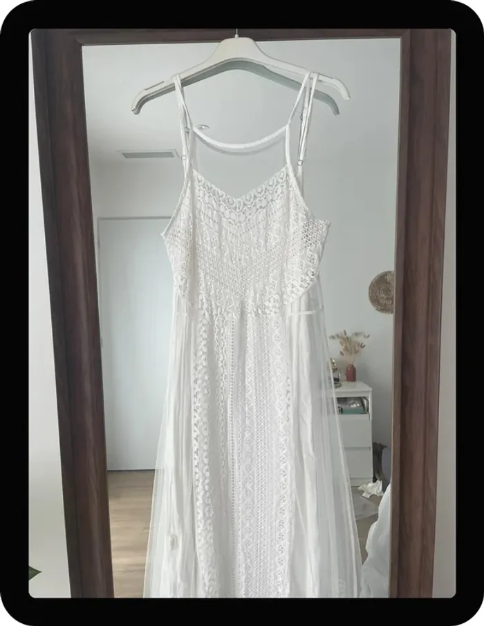 Robe longue dentelle - photo numéro 2