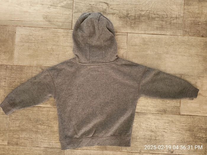 Pull à capuche garcon 4ans - photo numéro 3