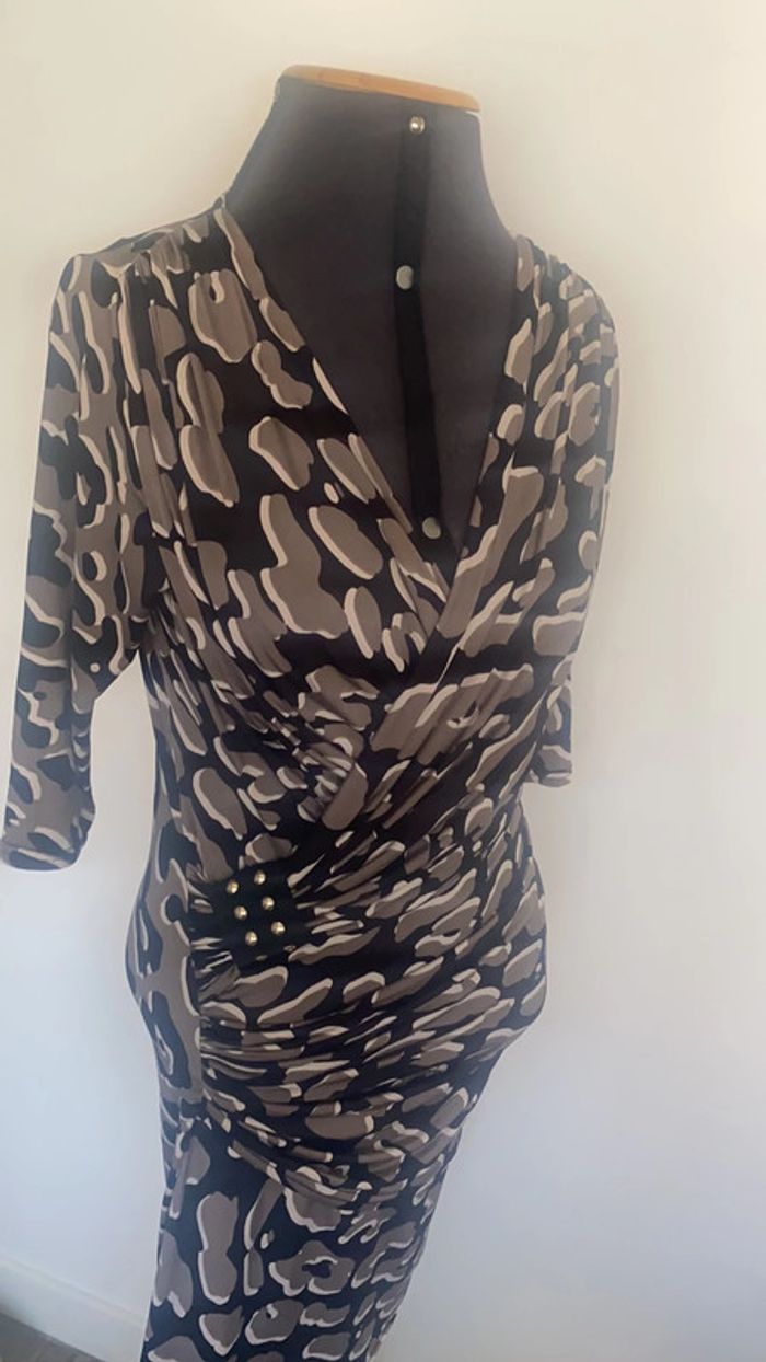 Robe élégante - photo numéro 2