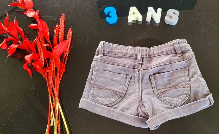 Short jeans - photo numéro 3