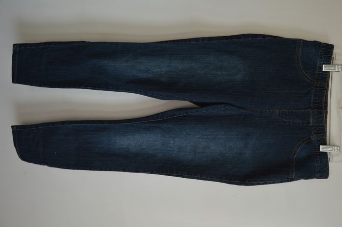 Jean bleu foncé C&A taille 38 – coupe slim – taille élastiquée