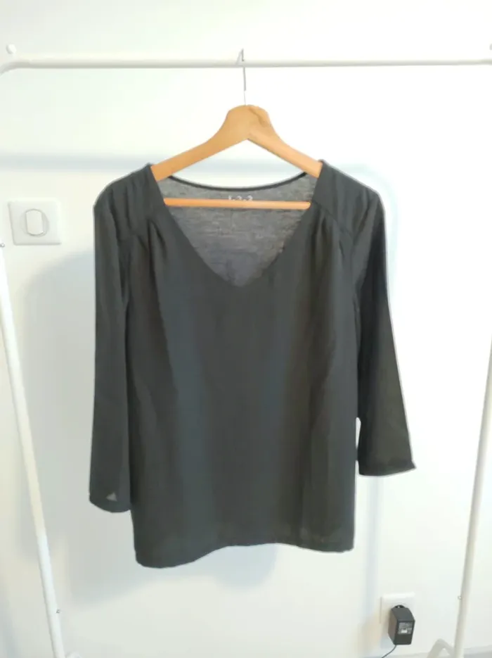 T-shirt ou blouse manches 3/4 taille 40 Marque 123