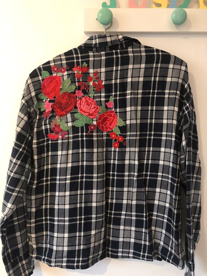 Chemise carreaux brodée fleurs - photo numéro 2