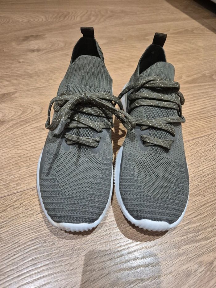 Baskets taille 37 - photo numéro 6