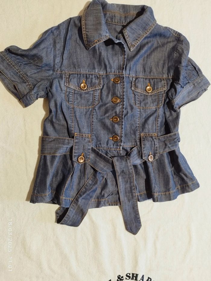 Blouse ou petite veste en jeans