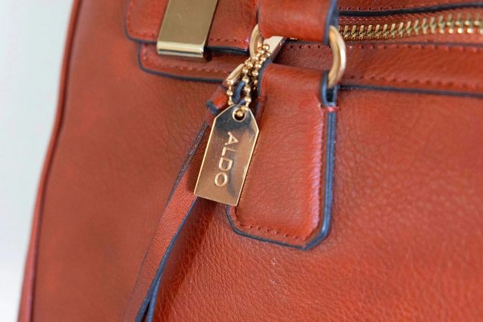 Sac Aldo Cuir marron ( Quelques défauts d'usure) - photo numéro 5