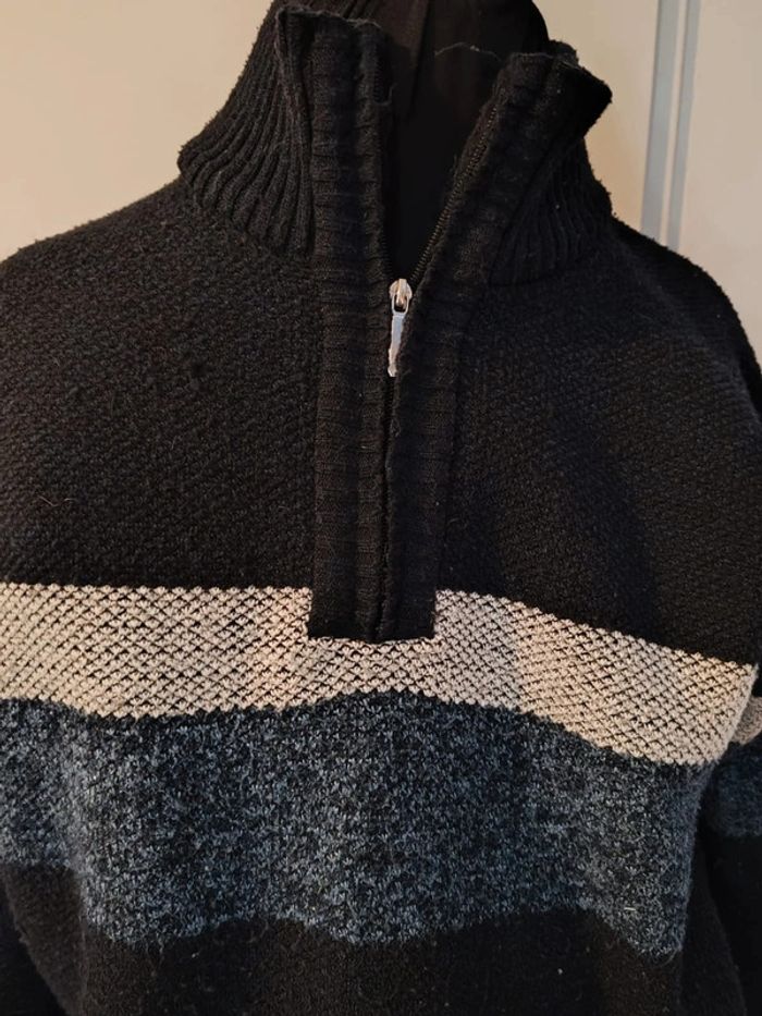Pull manfinity - photo numéro 3