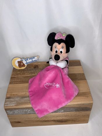 DY11 doudou minnie disney