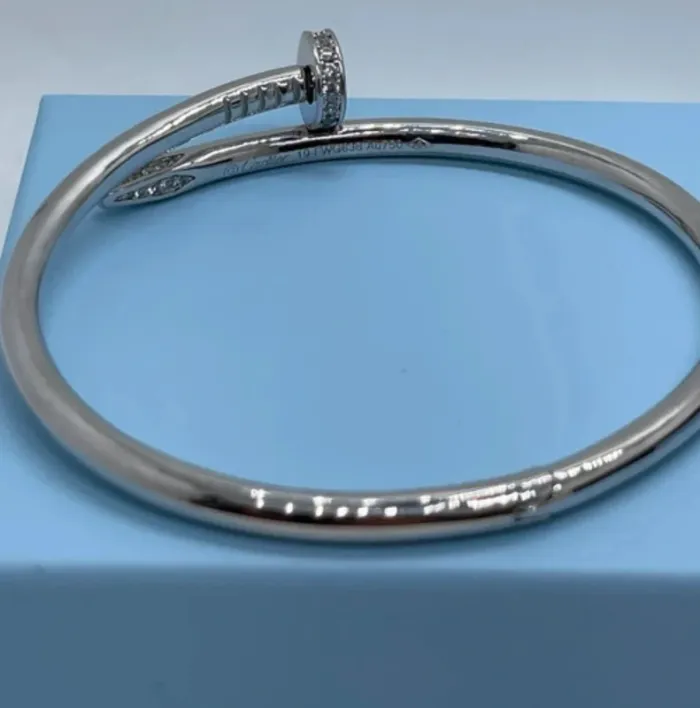 Bracelet jonc argenté taille 19cm - photo numéro 3
