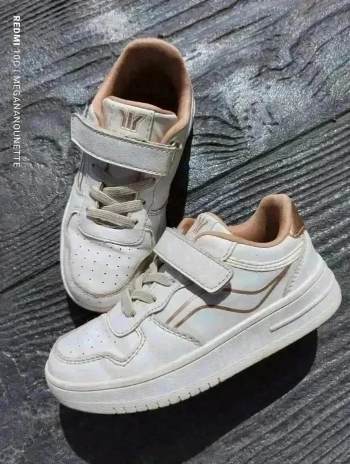 👟Baskets sneackers à plateforme blanche et doré Pointure 27 UNYK - photo numéro 1