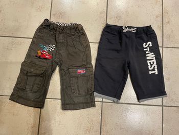 Lot de 2 shorts taille 4ans