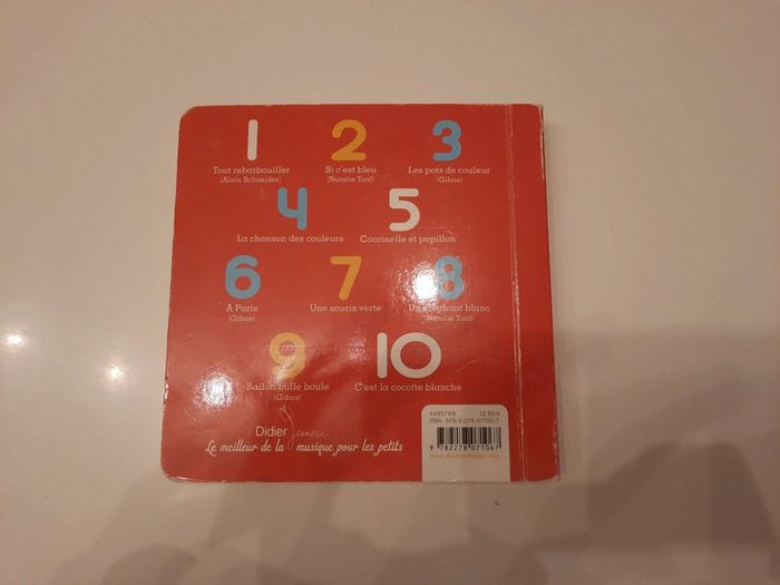 1 livre cd "Comptines pour chanter les couleurs" - photo numéro 2