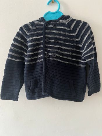 Gilet à capuche bleu marine