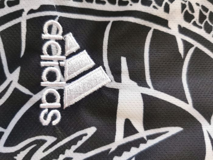 Maillot de foot  Réal Madrid - photo numéro 4