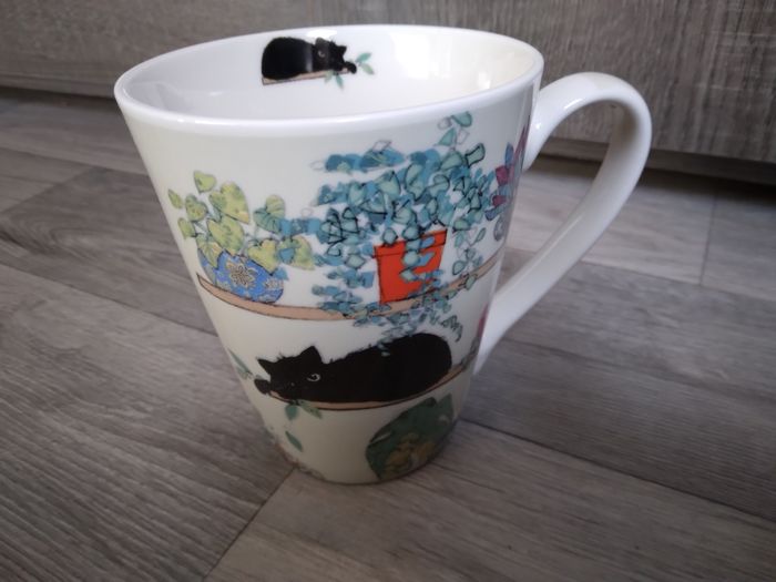 Tasse chat neuf - photo numéro 5