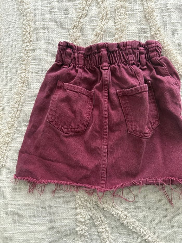 Jupe en jean bordeaux 6 ans Zara - photo numéro 2
