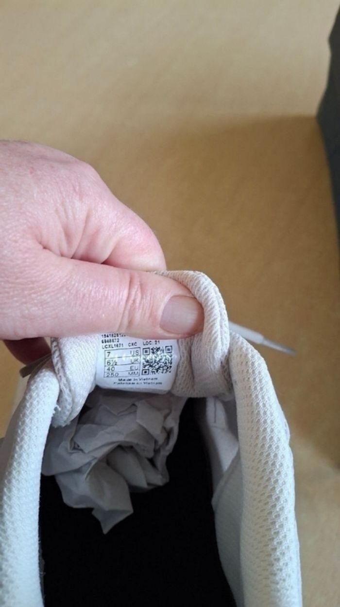 Baskets New Balance 740 taille 40 - photo numéro 6