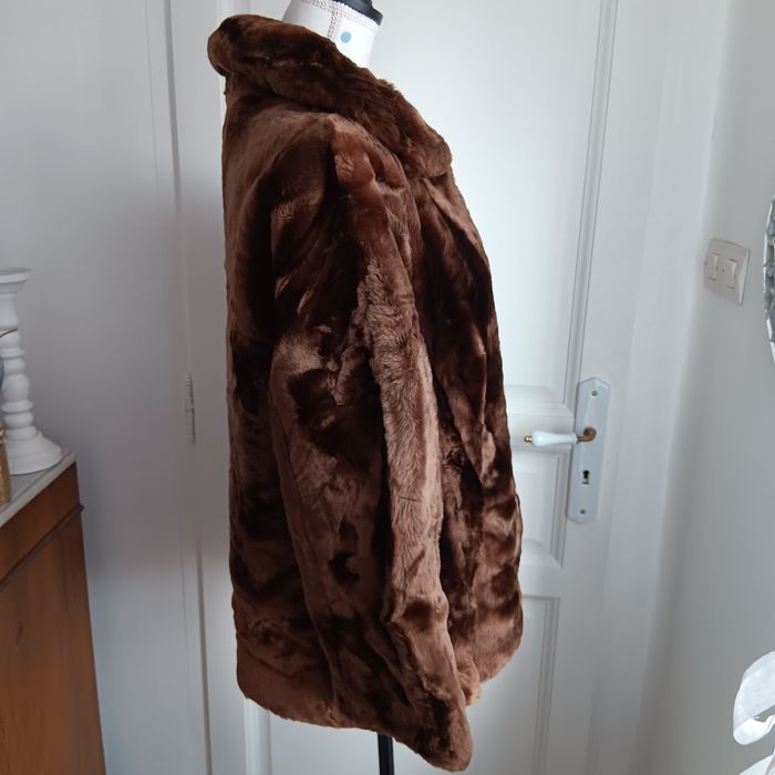 Manteau court moumoute rétro - photo numéro 5