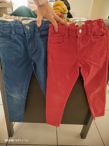 #kytie6ansgarcon. 2 jeans taille 6 ans