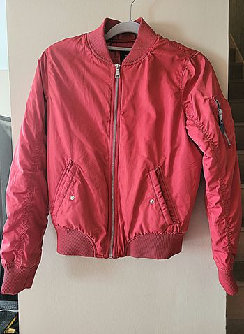 Veste rouge bershka