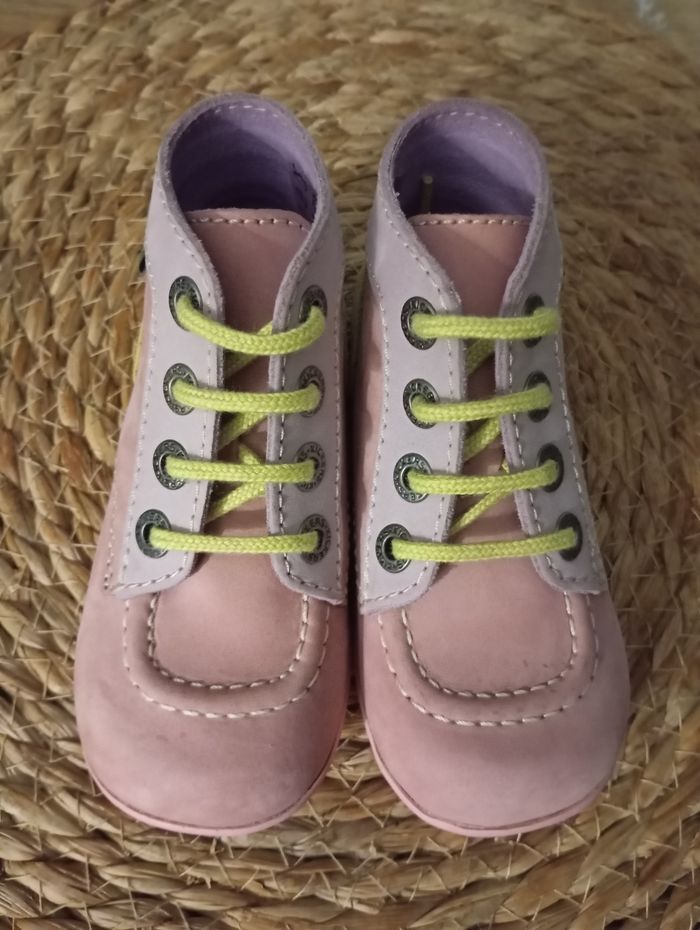 Kickers neuves pour fille en taille 24