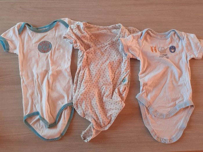 Lot de 5 vêtements 12 mois garçon été - photo numéro 3