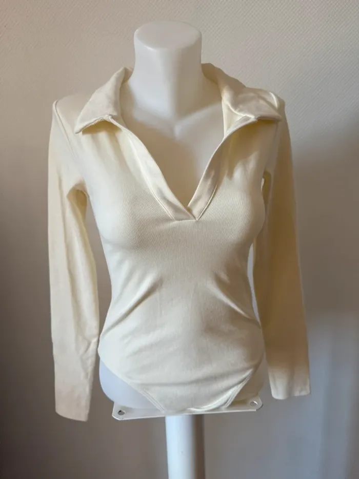 Bodies Zara beige / crème en très bon état taille S