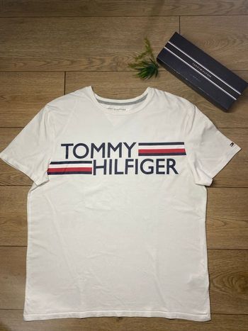 T-shirt tommy Hilfiger