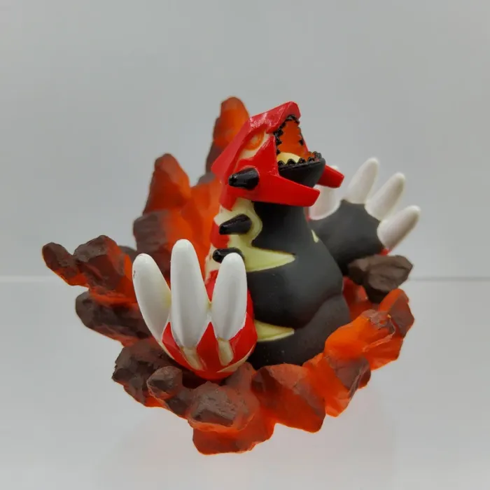 Pokémon Omega Ruby Pre-Order Bonus Figure - Primal Groudon - photo numéro 2