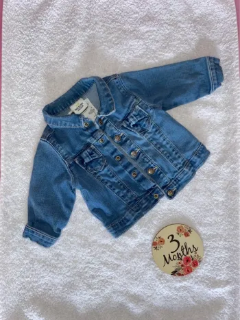 Veste en jean tape à l’œil 3 mois