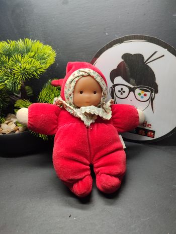Doudou bébé poupée rouge col fleurs grelot 1999 grelot corolle ancien vintage 