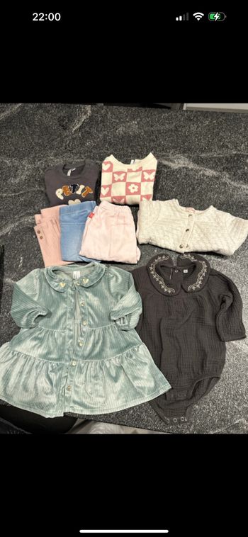 Lot de vêtements bébé fille 6 mois très bon état