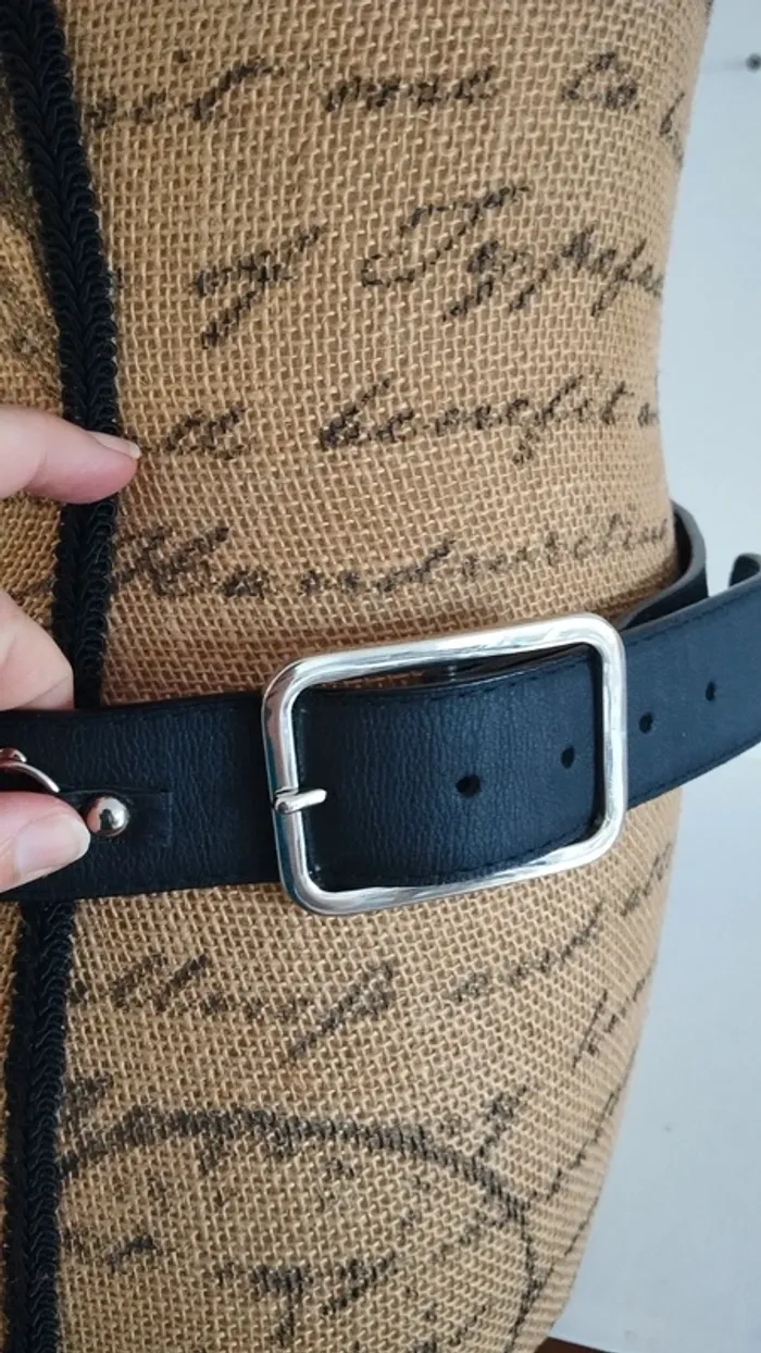Ceinture noire multi ronds argenté 90 cm - photo numéro 9