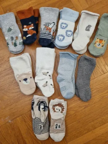 Lot 13 paires de chaussettes