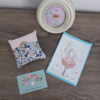 Coussin dent de lait petite souris Liberty Betsy Denim