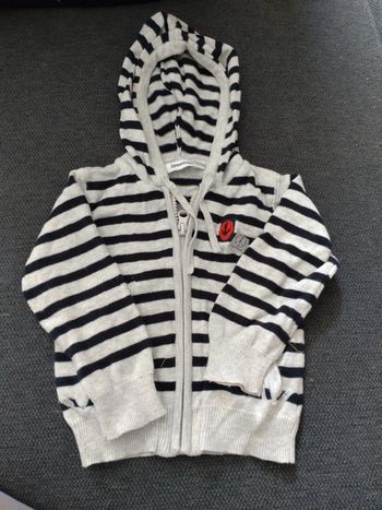 Gilet 3 pommes taille 12 mois