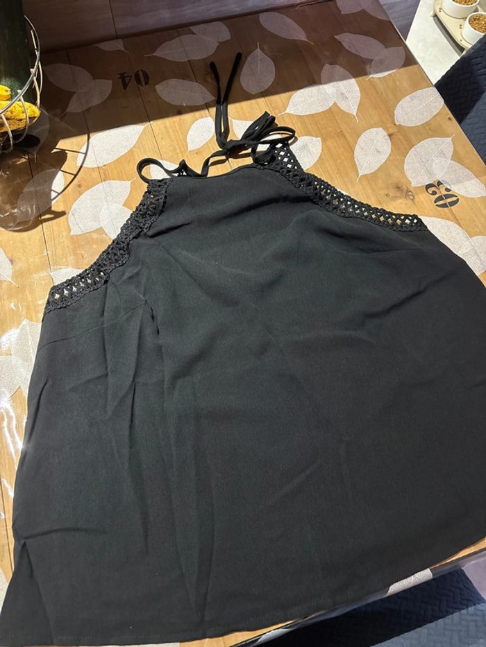 Haut avec dentelle