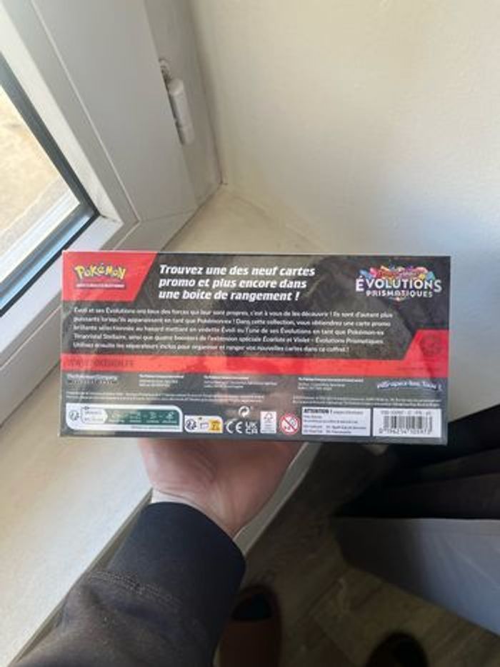 Pokémon - Boîte Surprise (EV 8.5 Évolutions Prismatiques) - photo numéro 3