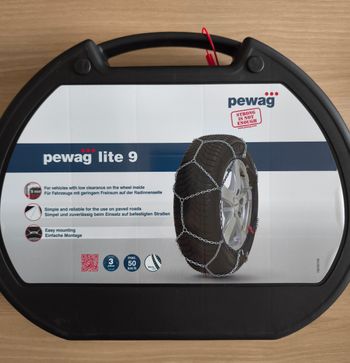 Chaine a neige neuve