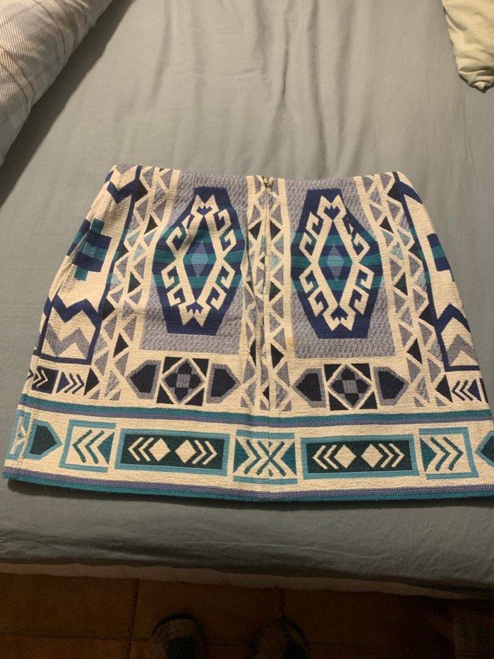 Jupe courte - photo numéro 3