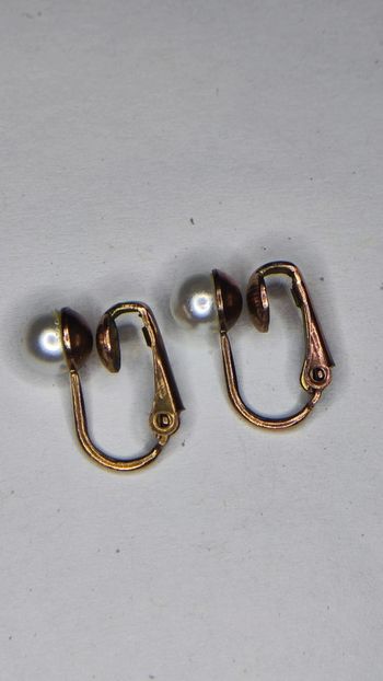 Clips d'oreilles perle