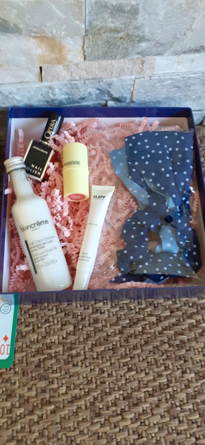 Boîte cosmétiques visage et corps Biotyfull Box - photo numéro 4