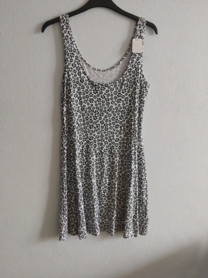 Robe taille M - photo numéro 2