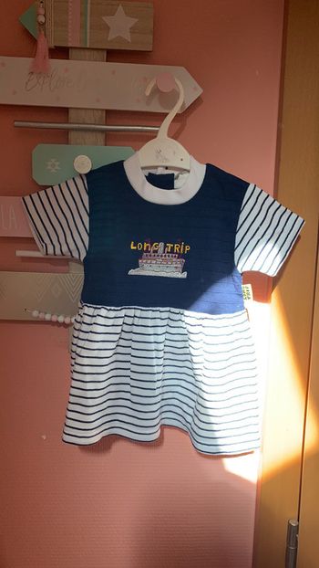 Jolie robe marin « long trip » taille 9 mois