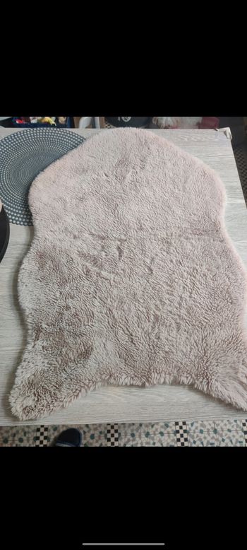 Tapis fausse fourrure