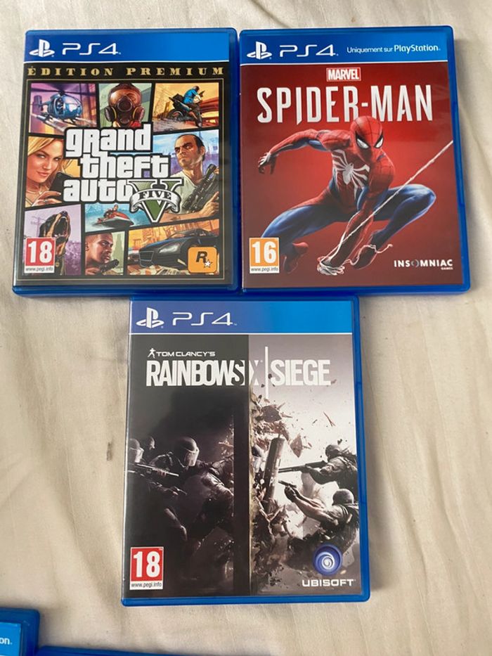 Lot de 13 jeux ps4 –gta V, Spider-Man, fifa, Dragon Ball - photo numéro 2